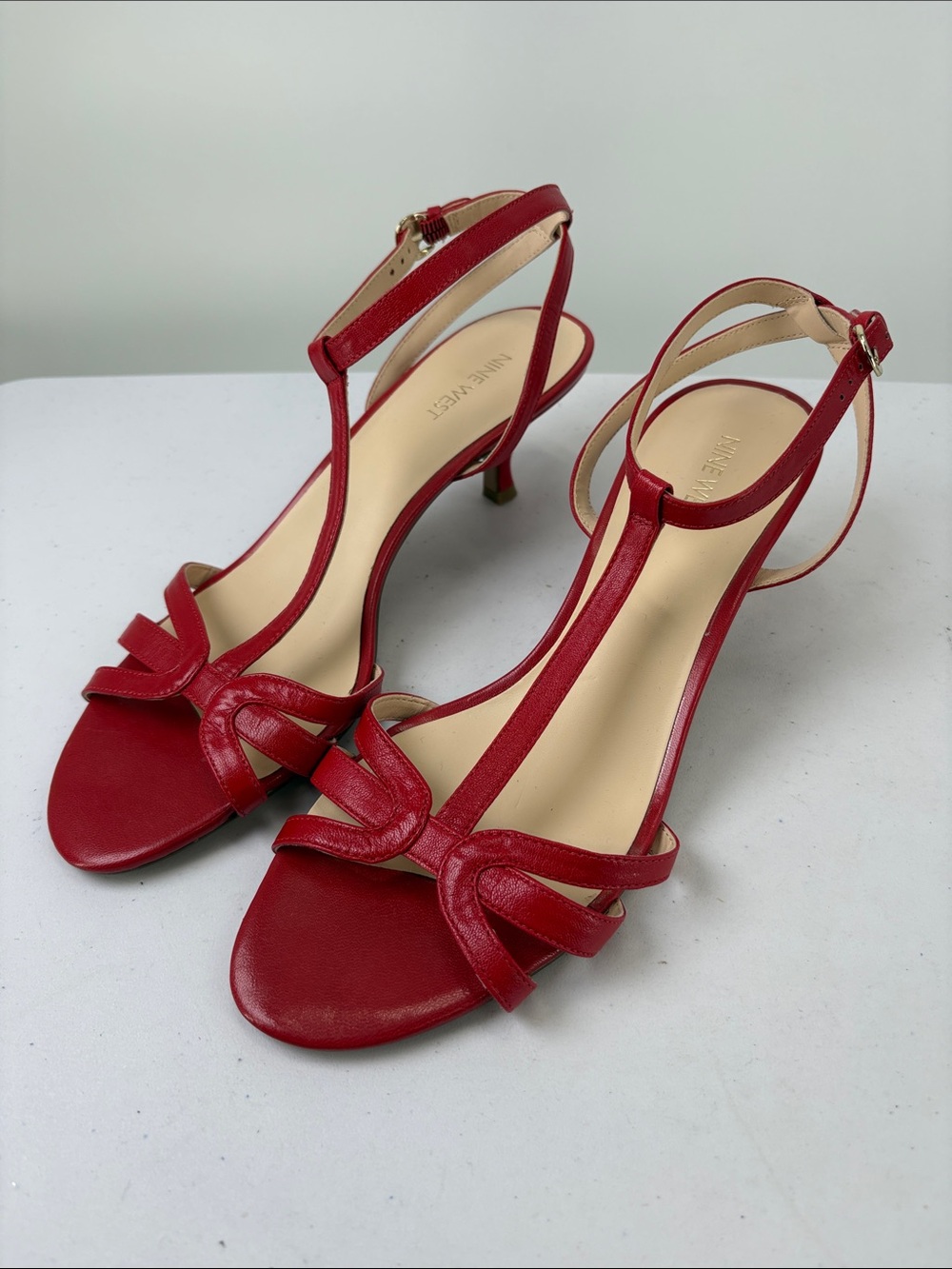 🔔 Nine West Red T-Strap Knot kitten Heel Sandals